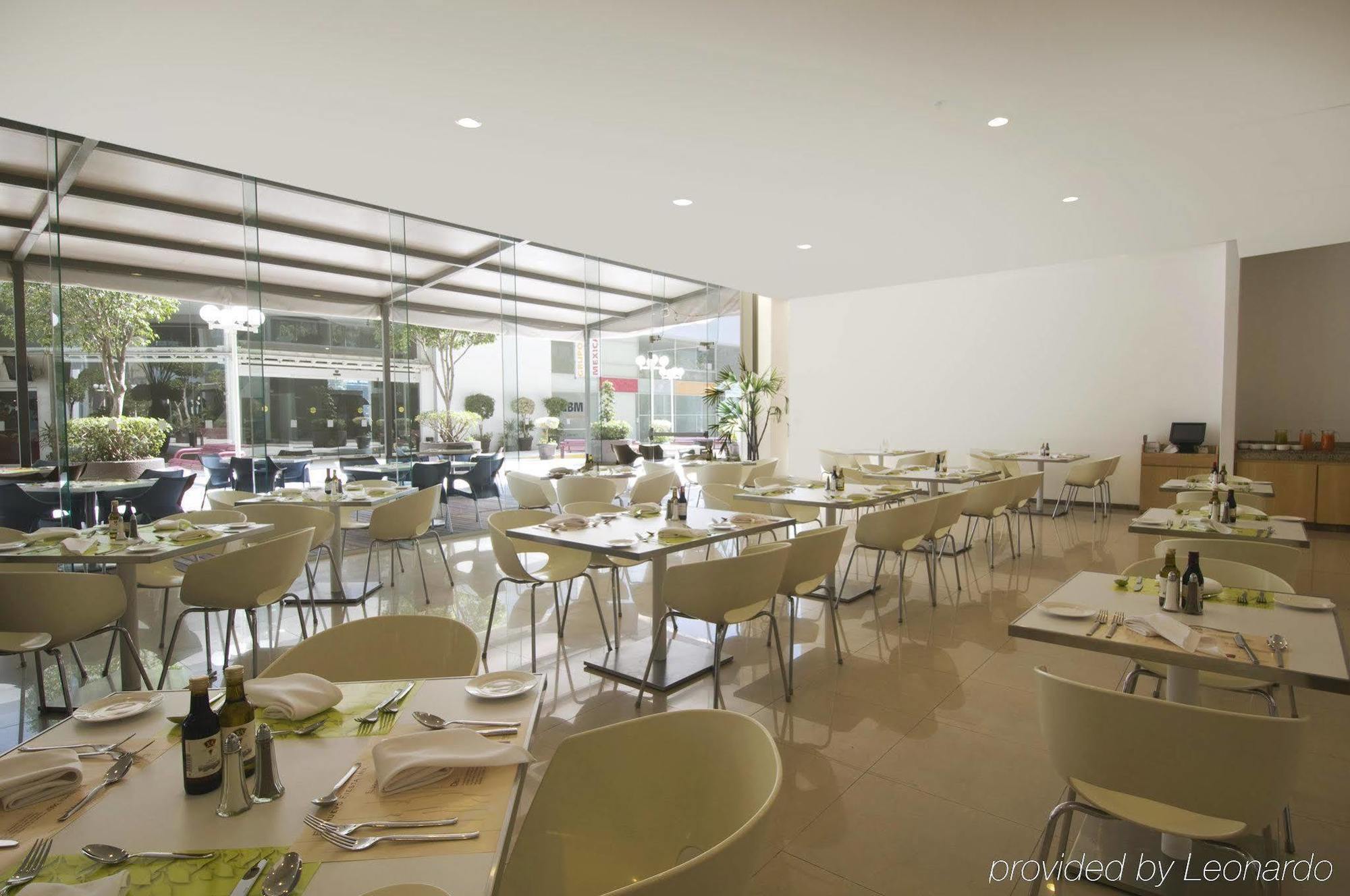 เฟียสตา อินน์ อินซูร์เคนเตส ซูร์ เม็กซิโกซิตี้ ร้านอาหาร รูปภาพ